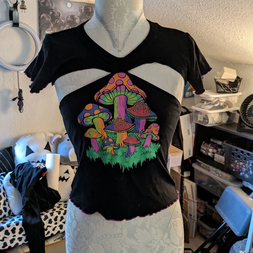 Black Mushroom Graphic Women's Top